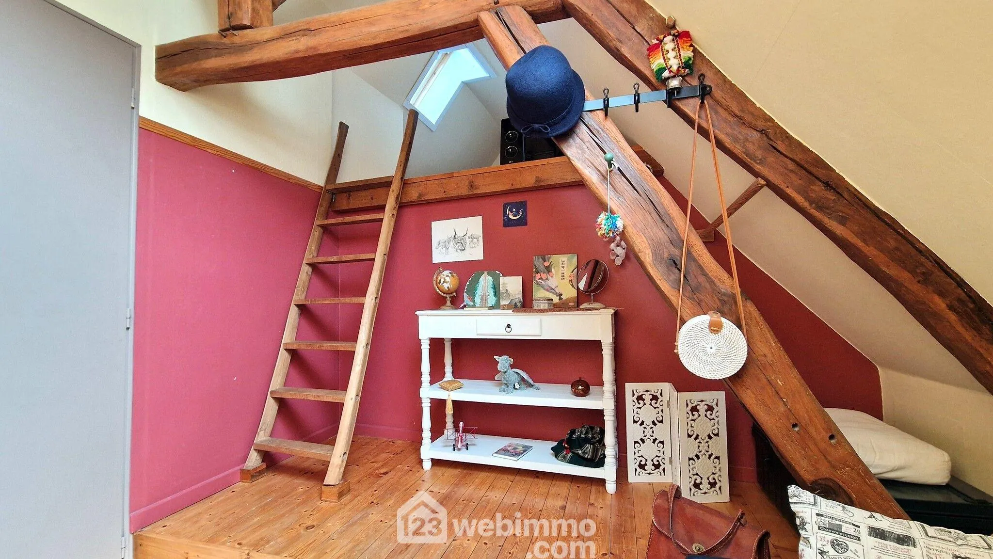 Charmante maison en pierre de 140 m² à Veslud, prête à emménager 