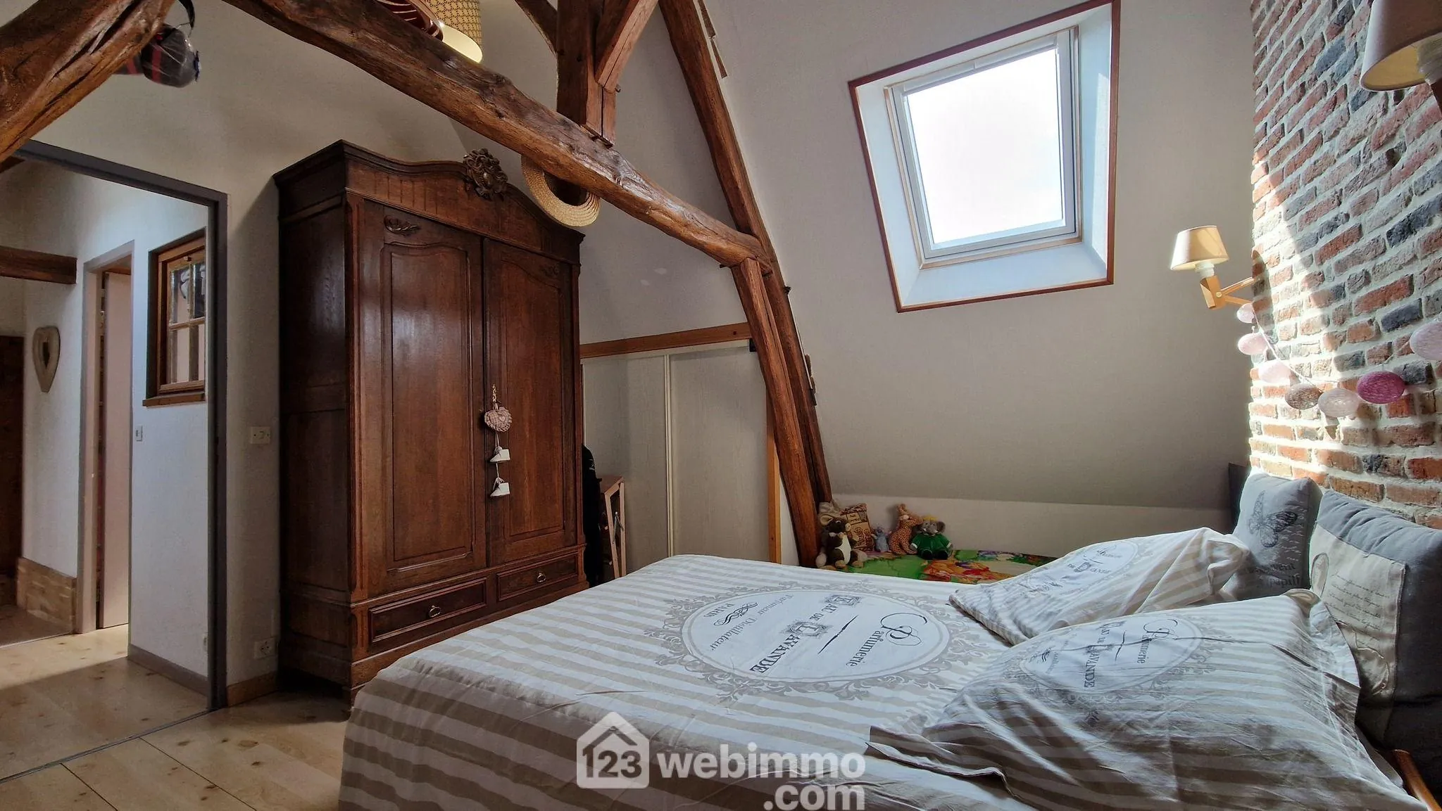 Charmante maison en pierre de 140 m² à Veslud, prête à emménager 