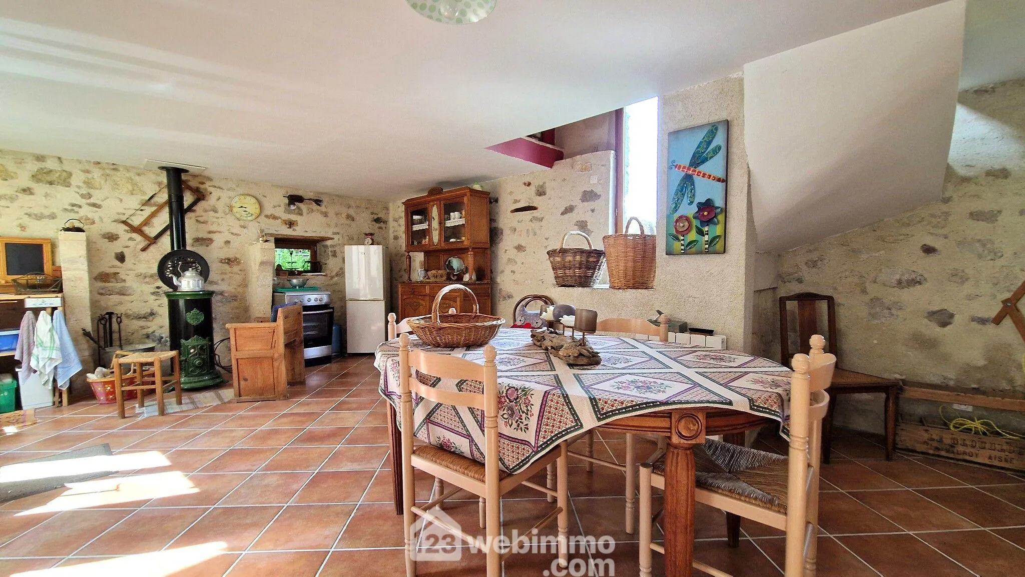 Charmante maison en pierre de 140 m² à Veslud, prête à emménager 