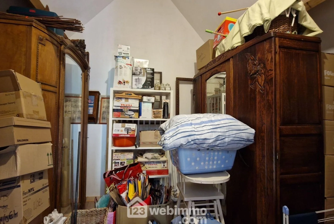 Charmante maison en pierre de 140 m² à Veslud, prête à emménager 