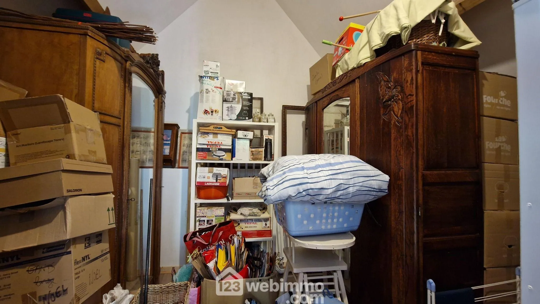 Charmante maison en pierre de 140 m² à Veslud, prête à emménager 