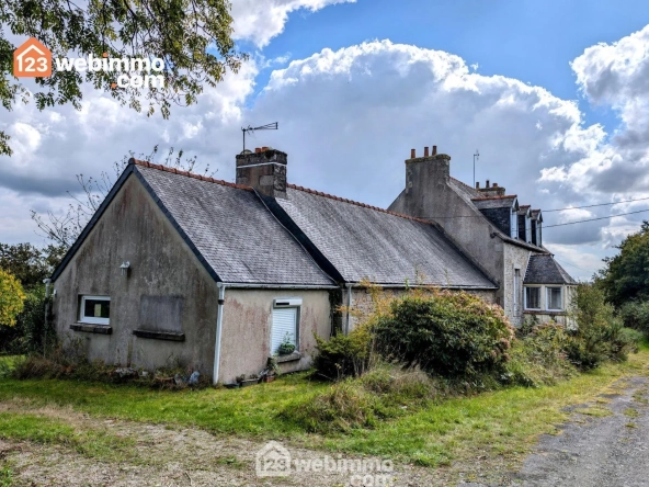 Ensemble de 2 maisons à Guerlesquin – Grand potentiel immobilier
