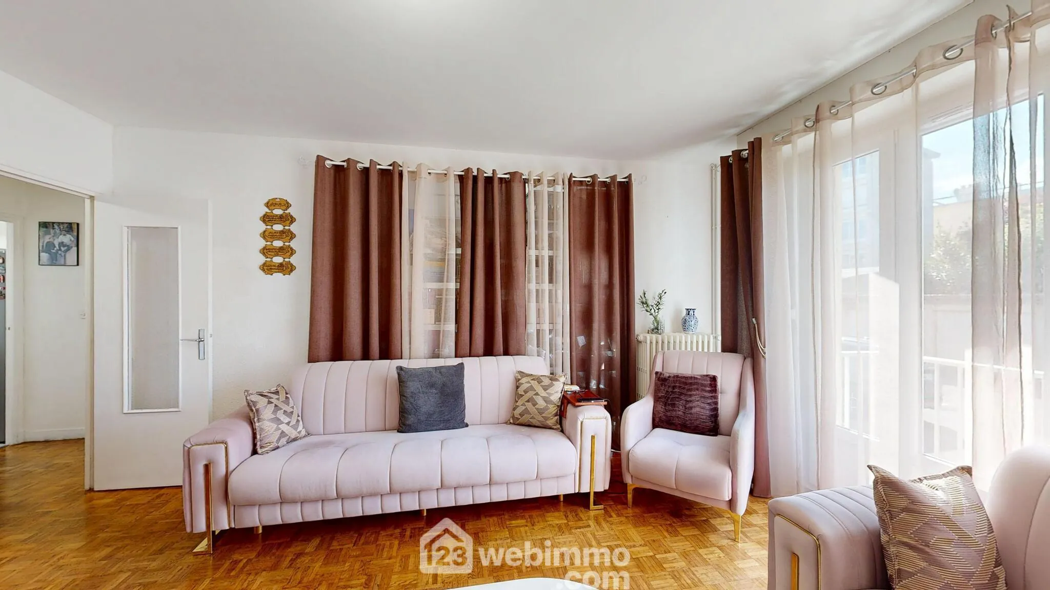 Appartement 4 pièces à vendre à Compiègne dans résidence calme avec parking 