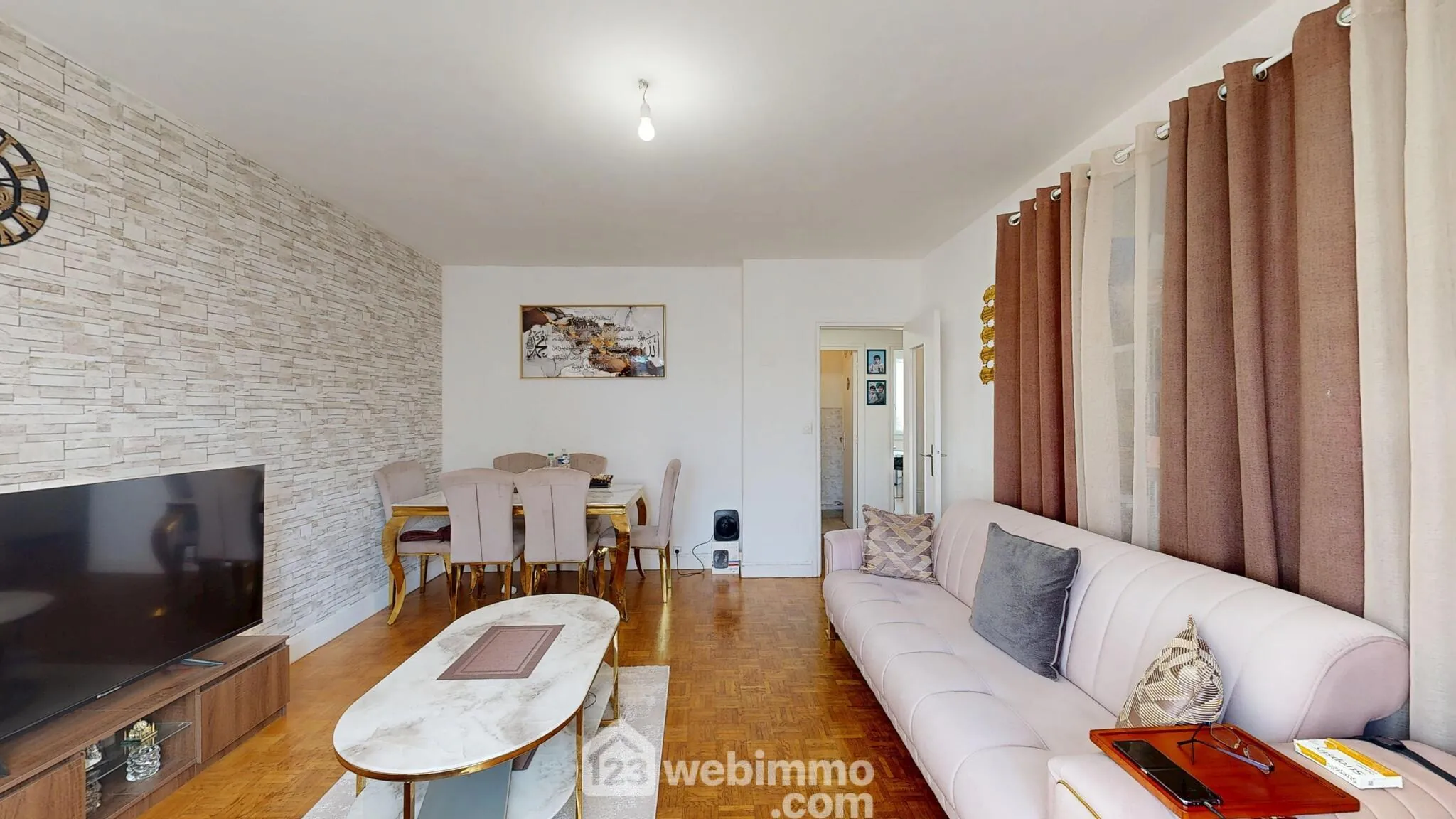 Appartement 4 pièces à vendre à Compiègne dans résidence calme avec parking 