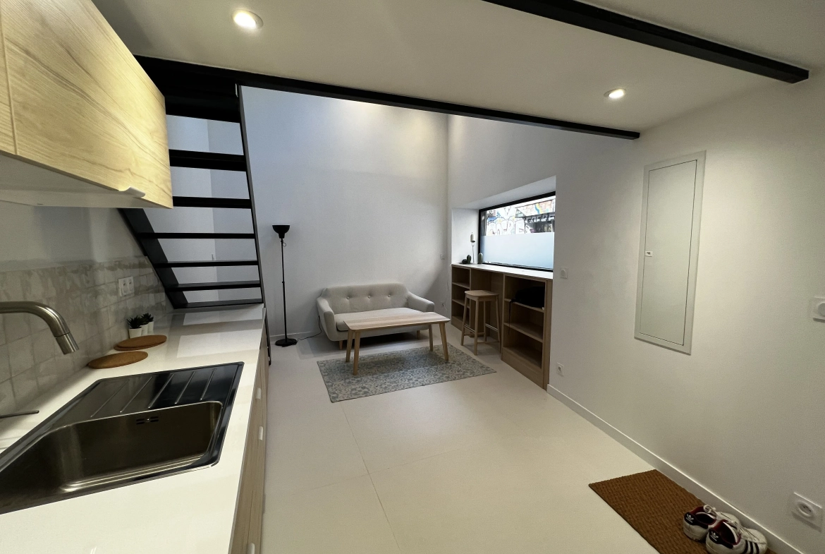Charmant loft de 30 m² en rez-de-chaussée dans le 6e arrondissement de Marseille 