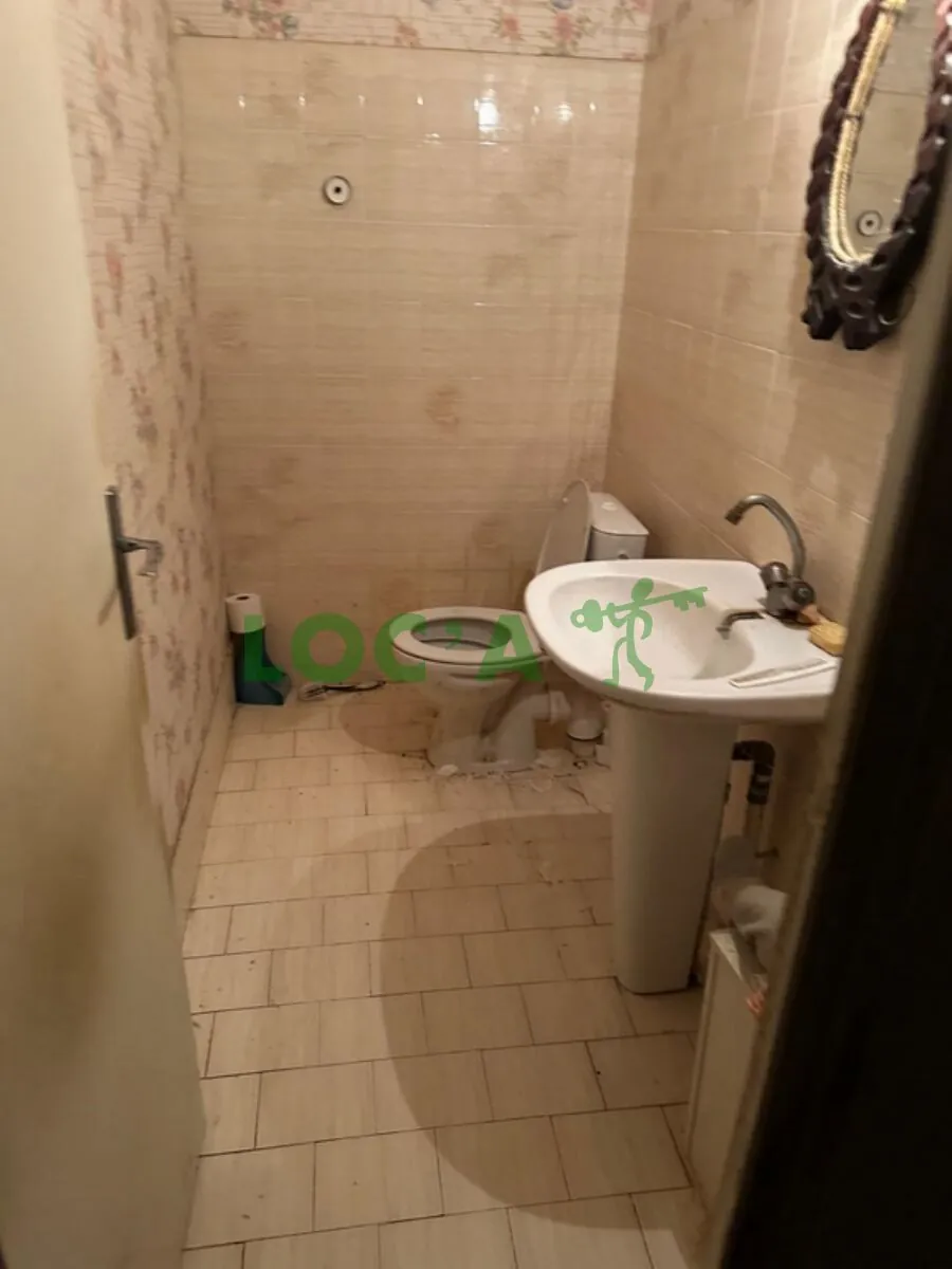 Maison mitoyenne de 75 m² à Genlis à rénover avec jardin 