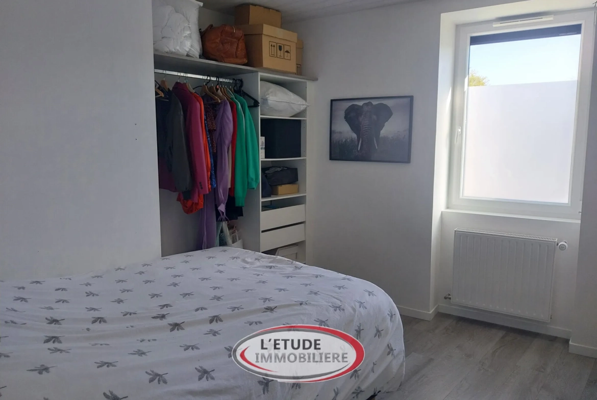 Belle maison rénovée à Sainte-Pazanne avec terrasse et stationnement privé 