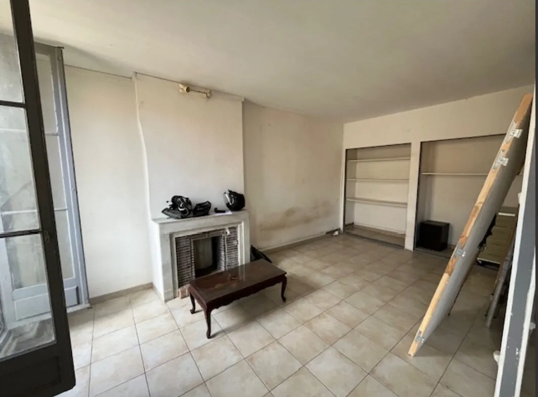 Appartement 1 pièce de 35 m² à Joliette, Marseille - Investissement ou premier achat 