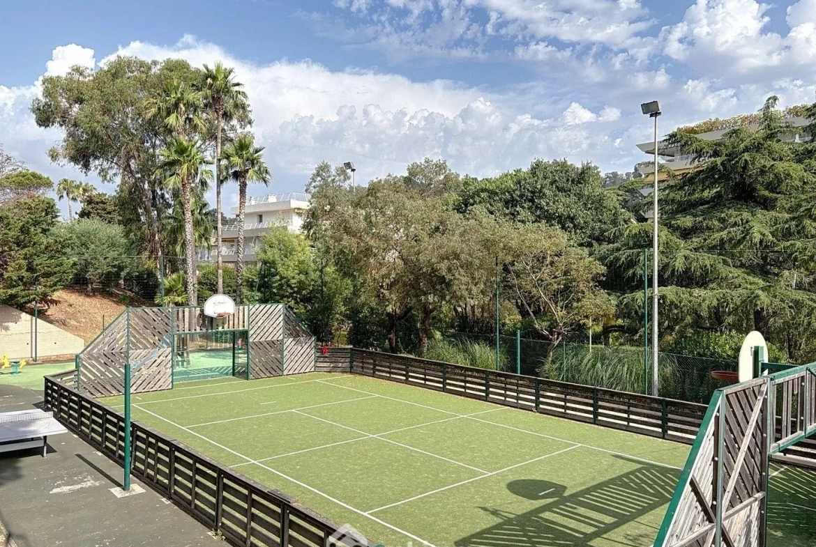 Appartement 2 pièces avec vue mer à Cannes, résidence sécurisée 