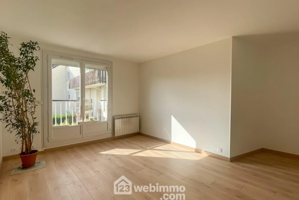 Charmant duplex de 82 m² à Marolles-En-Brie, proche commodités et jardin 