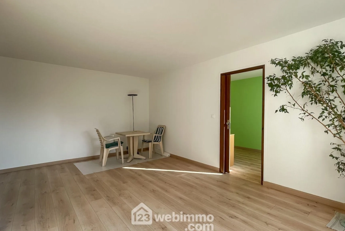 Charmant duplex de 82 m² à Marolles-En-Brie, proche commodités et jardin 