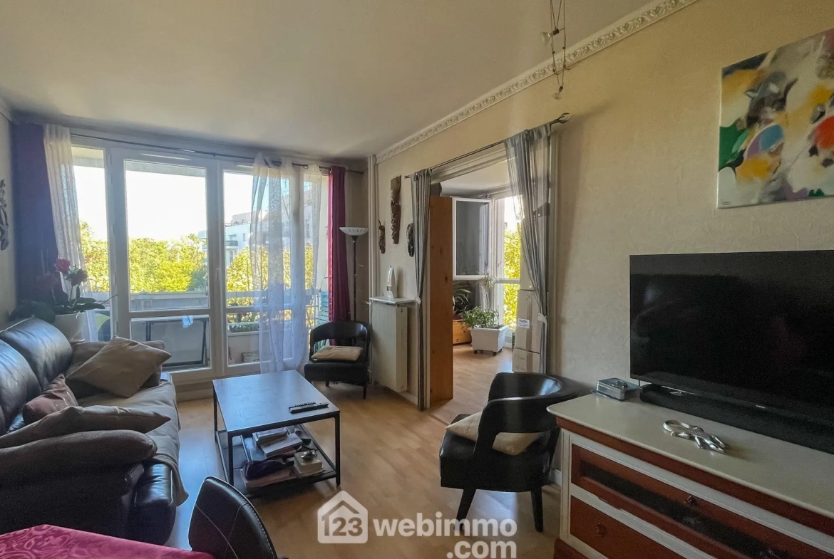 Appartement 64m² à vendre à Boissy-Saint-Léger avec balcon et parking 