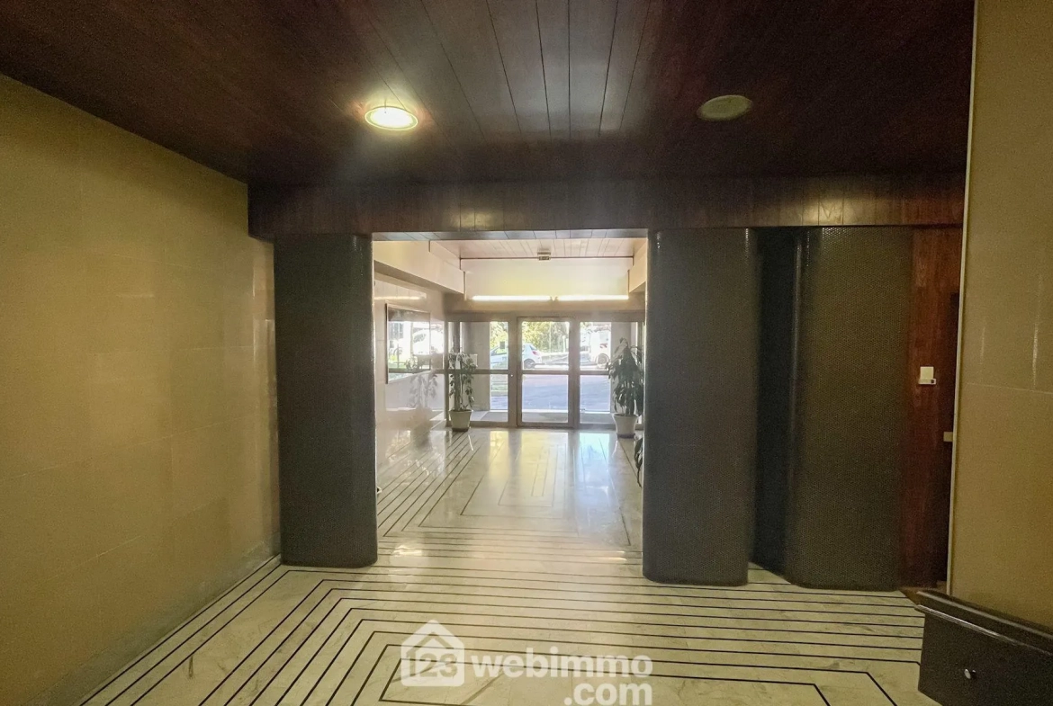 Appartement 64m² à vendre à Boissy-Saint-Léger avec balcon et parking 