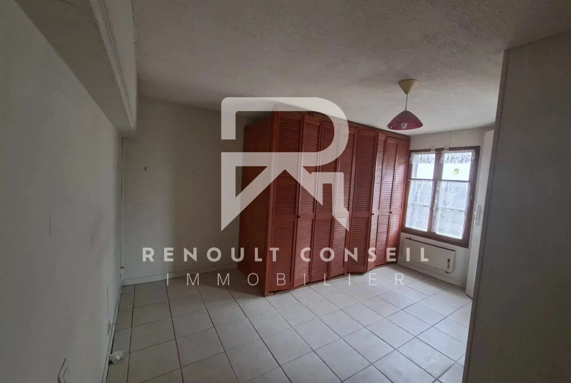 Longère à rénover à Barquet (27170) — Maison ancienne avec dépendance et garage 