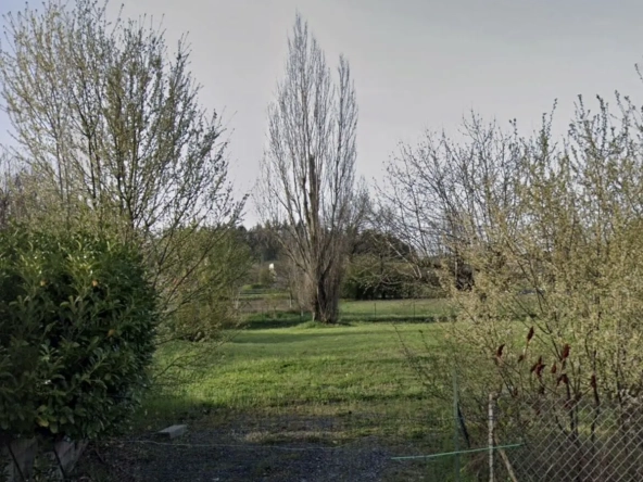 Terrain constructible 1700 m² à Albi proche de Toulouse