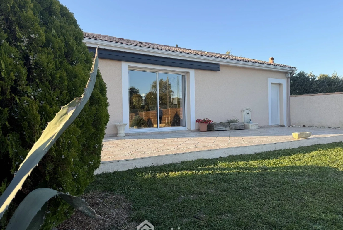 Maison 103m² avec piscine à Champigny en Rochereau 