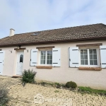 Maison à vendre de 112 m² avec jardin arboré près du Malesherbois