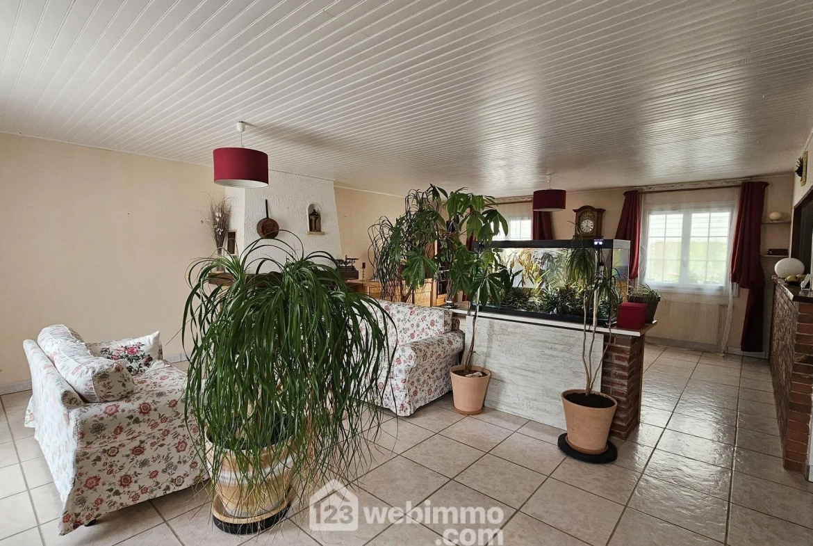 Maison à vendre de 112 m² avec jardin arboré près du Malesherbois 