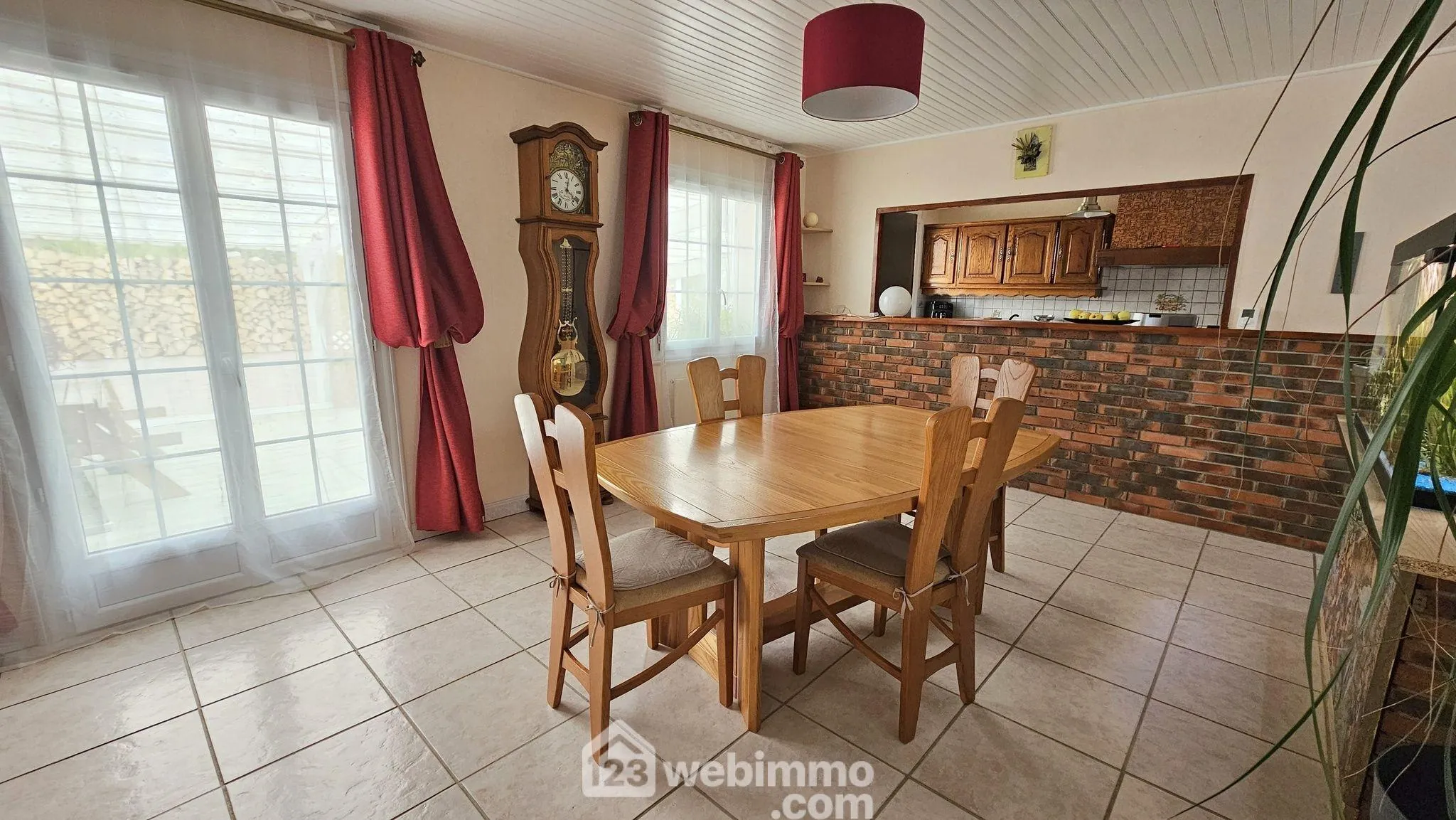 Maison à vendre de 112 m² avec jardin arboré près du Malesherbois 