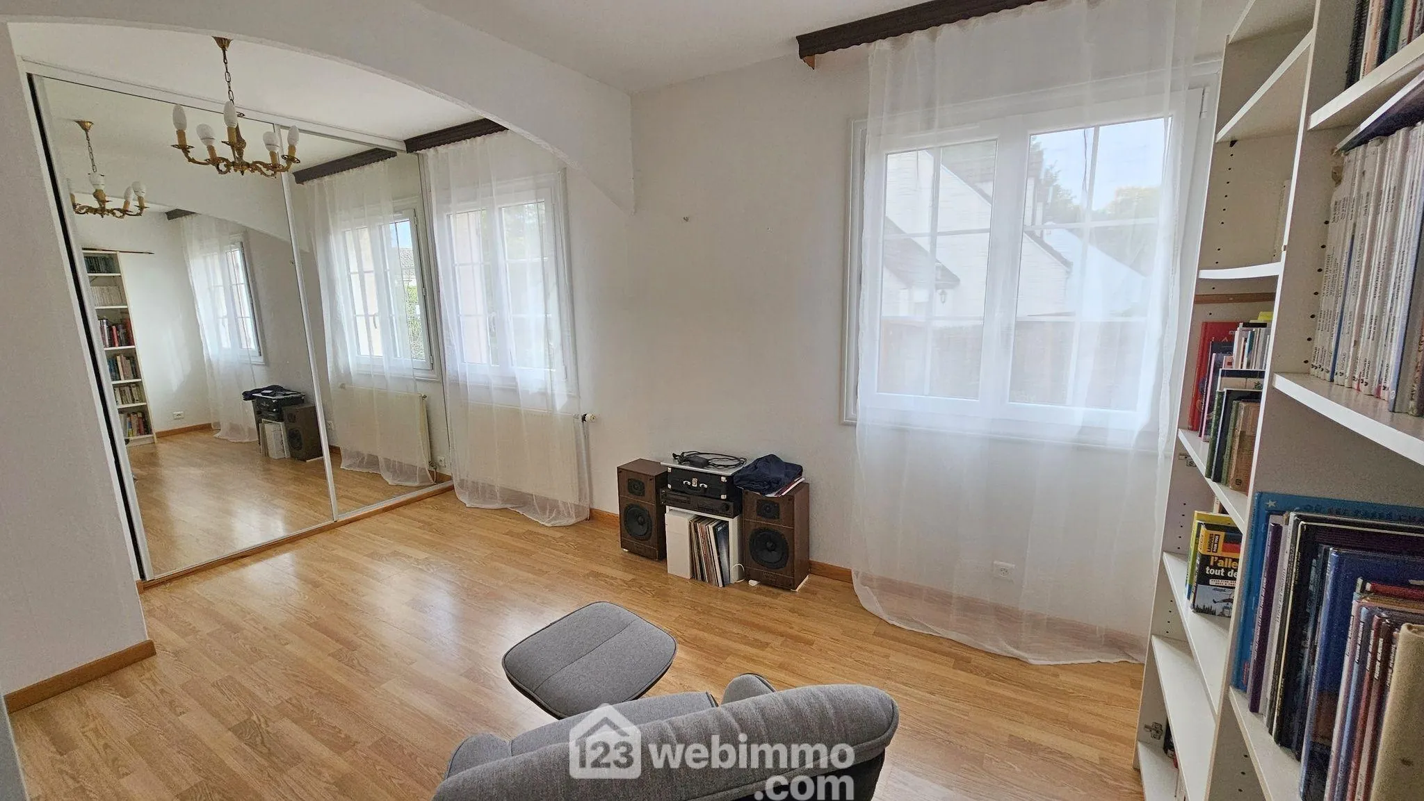 Maison à vendre de 112 m² avec jardin arboré près du Malesherbois 