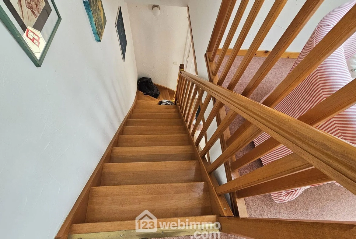 Maison à vendre de 112 m² avec jardin arboré près du Malesherbois 