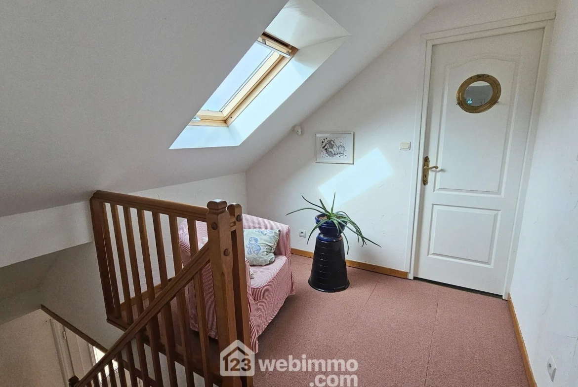 Maison à vendre de 112 m² avec jardin arboré près du Malesherbois 