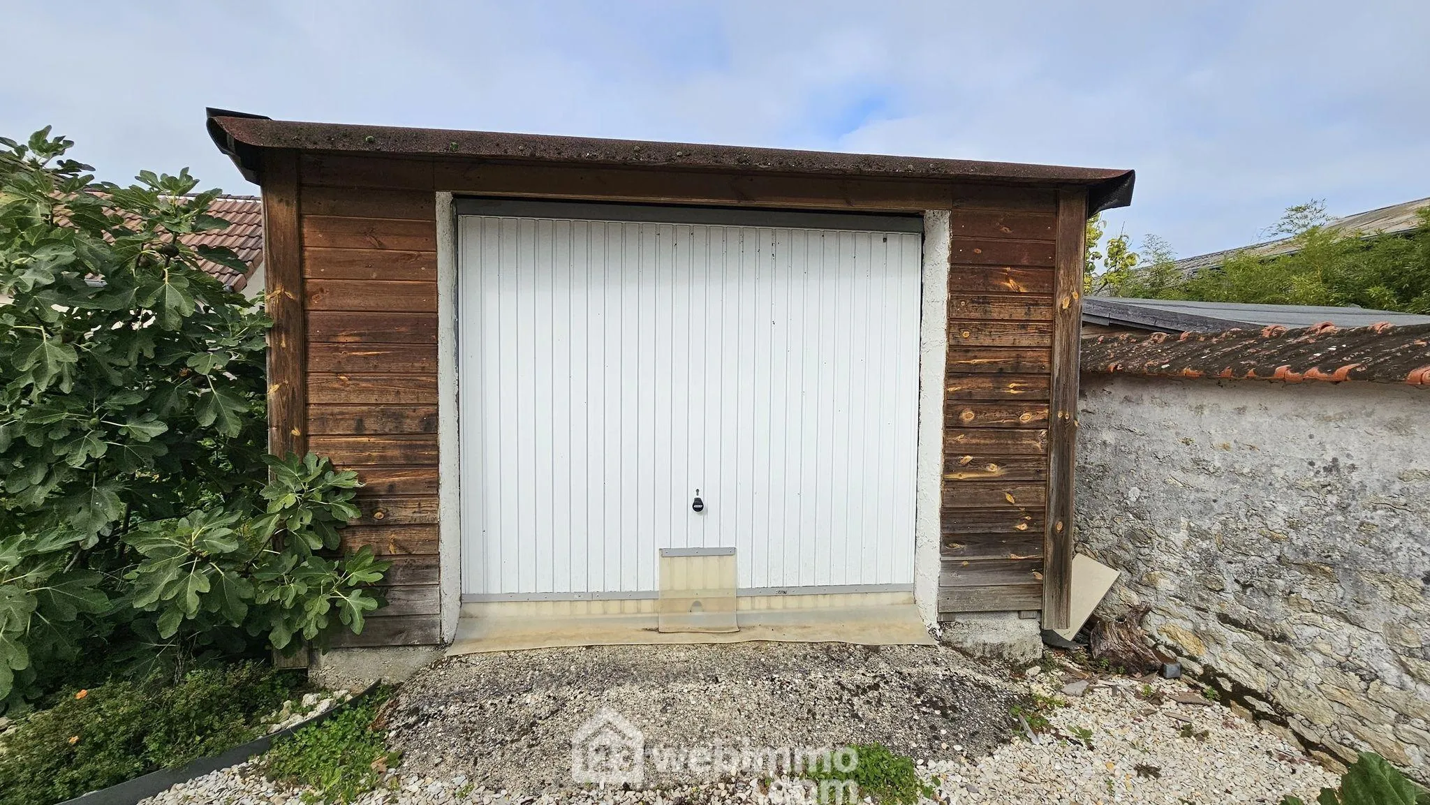 Maison à vendre de 112 m² avec jardin arboré près du Malesherbois 