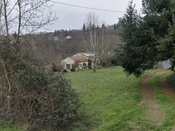 Terrain à bâtir plat de 676 m² à Rosières - Projet de construction facilité
