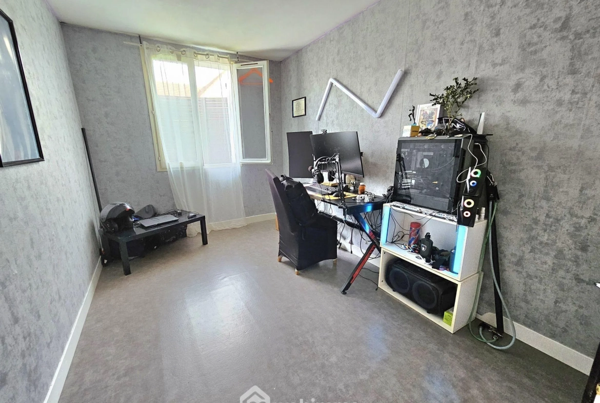 Maison de plain-pied de 100 m² avec jardin à La Grande Paroisse 