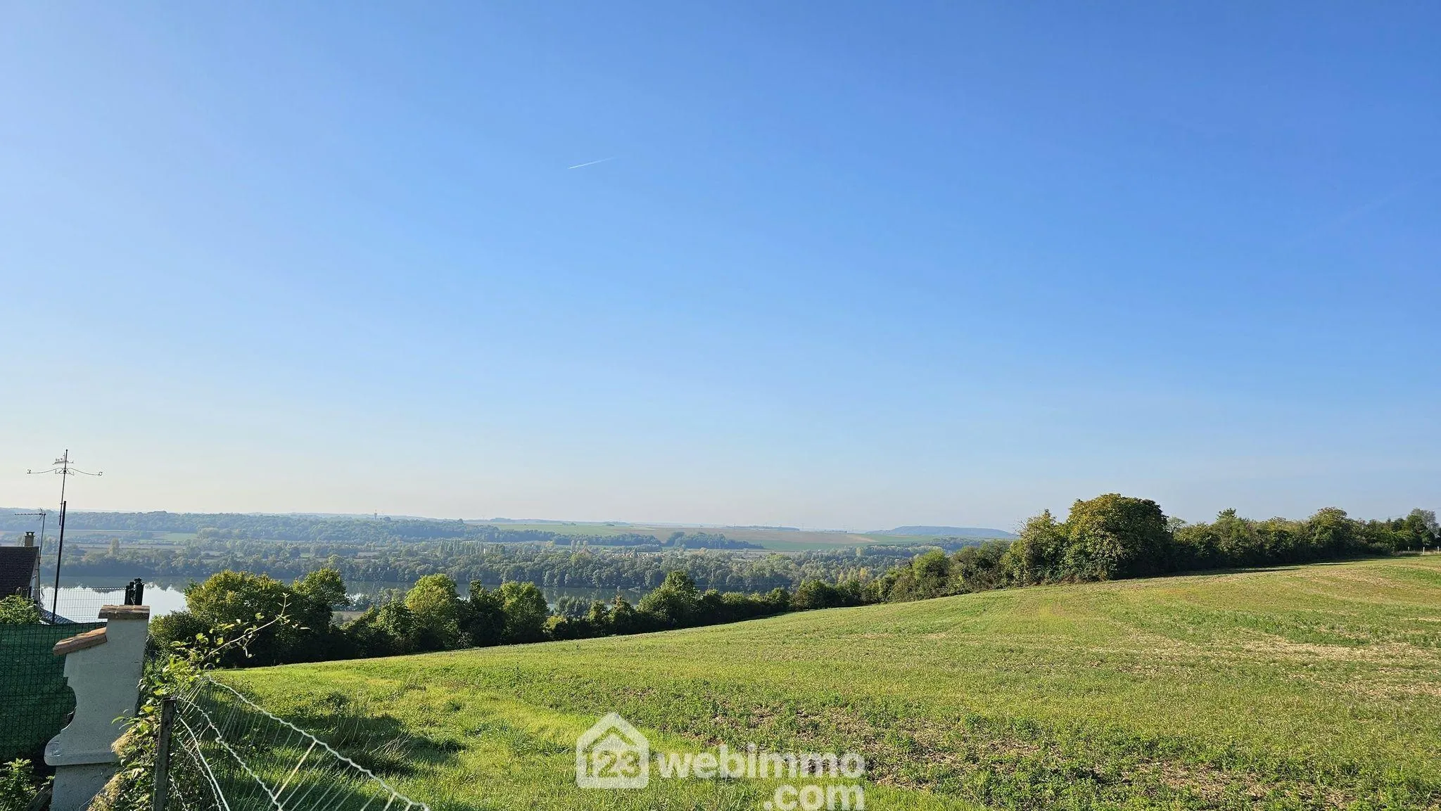 Maison de plain-pied de 100 m² avec jardin à La Grande Paroisse 