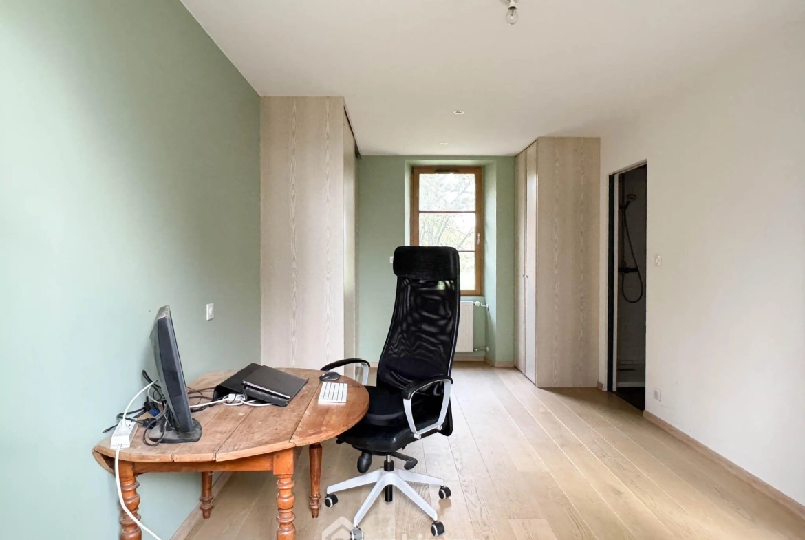 Maison familiale de 200 m² à Saint-Germain-sur-Moine, proche commodités 