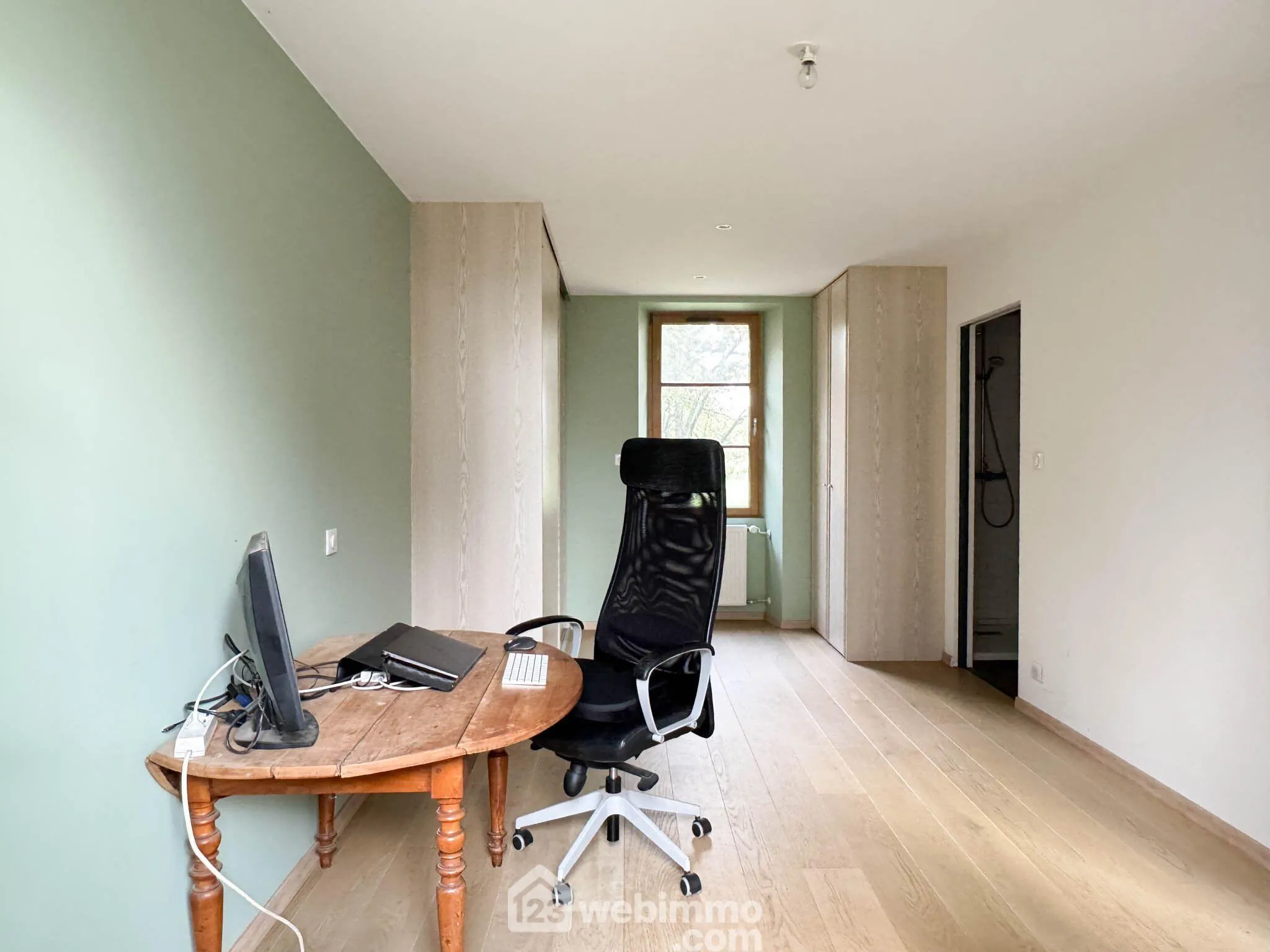 Maison familiale de 200 m² à Saint-Germain-sur-Moine, proche commodités 