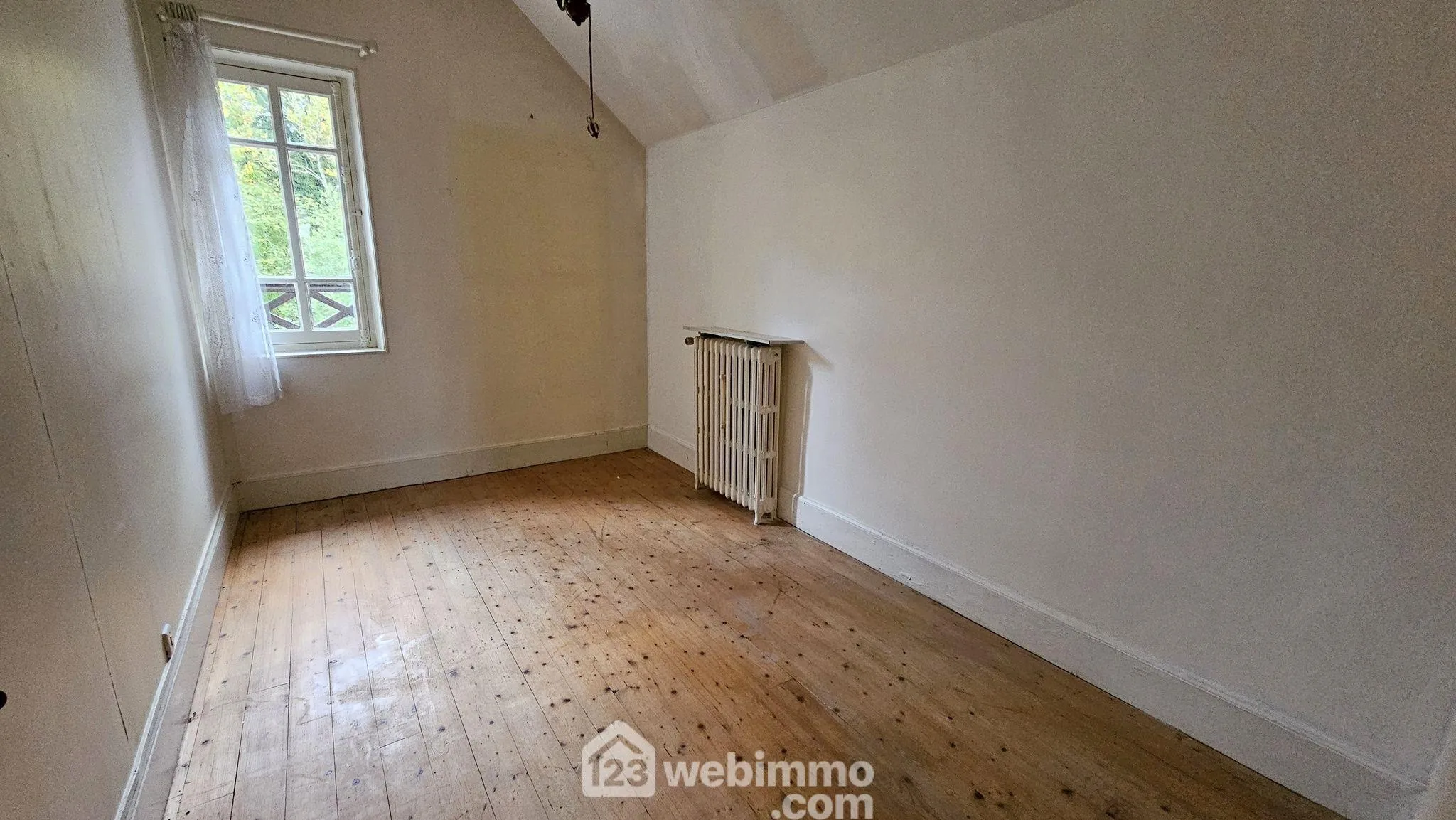 Belle maison bourgeoise de 164 m² à Le Malesherbois avec dépendance et garage 