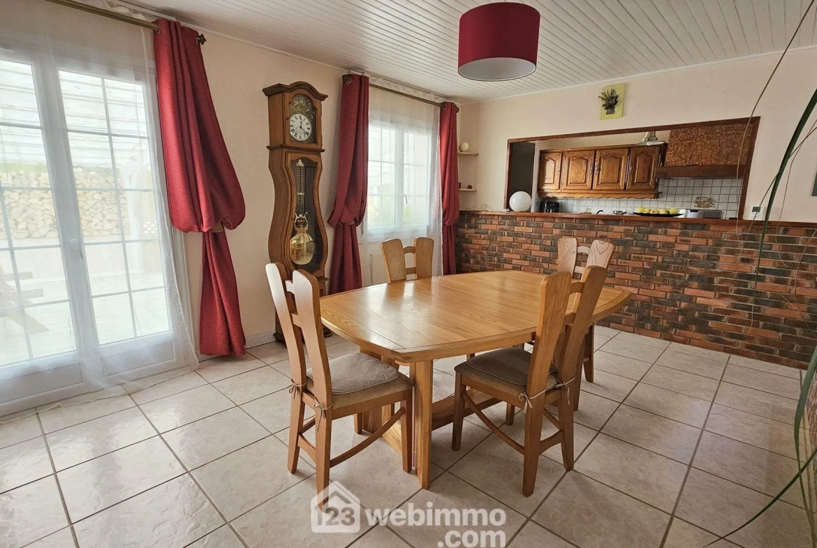 Belle maison de 111m² avec jardin et sous-sol à Aulnay-la-Rivière 