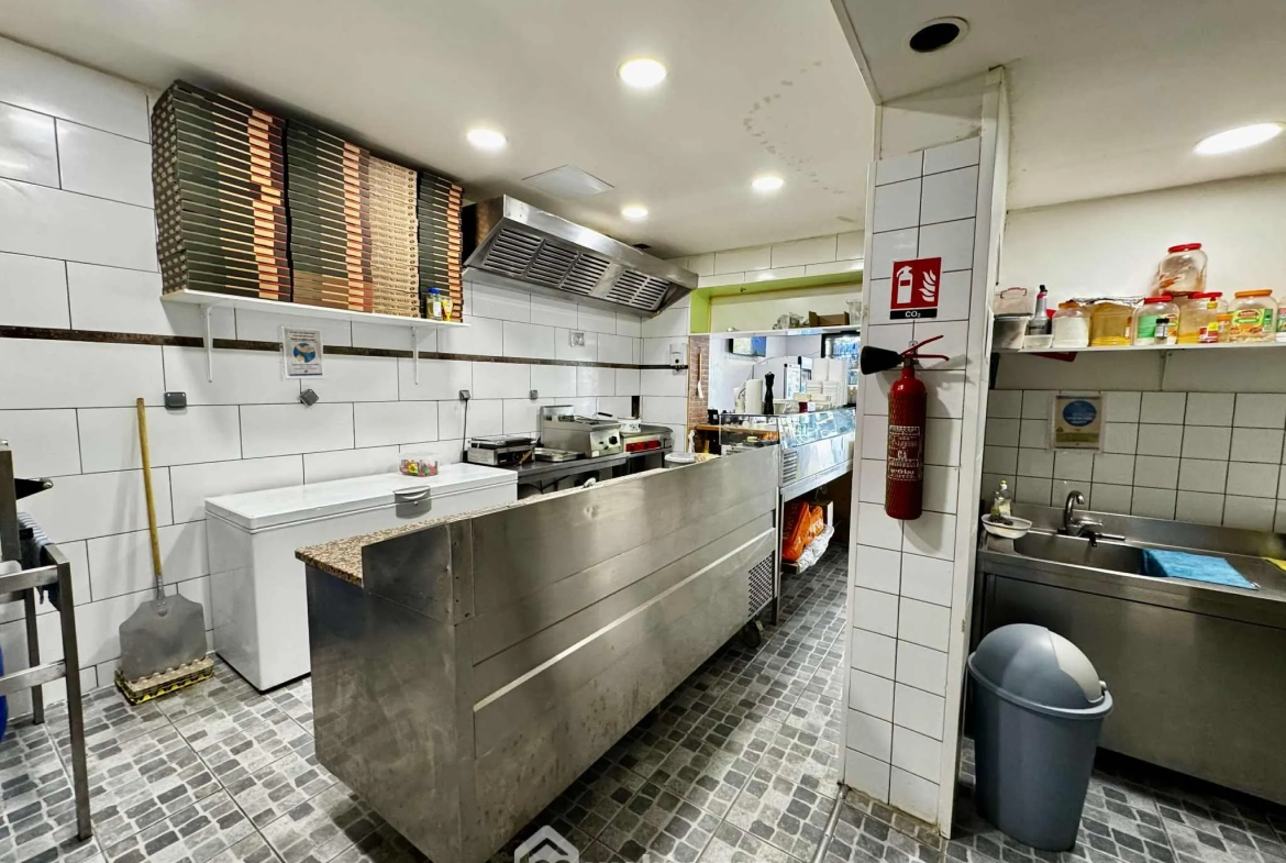 Fonds de commerce de pizzeria de 58 m² à Saint-Quentin à vendre 