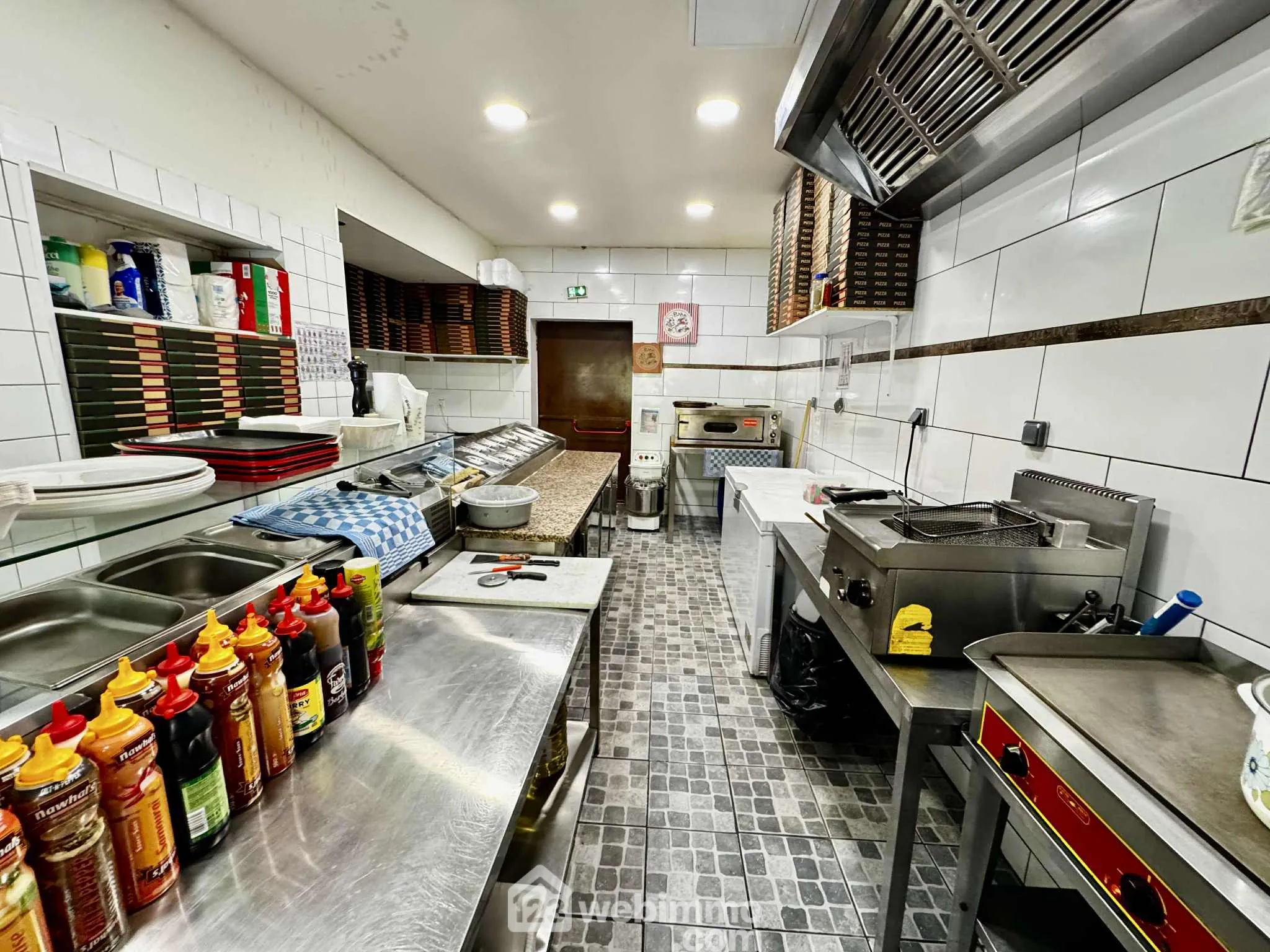 Fonds de commerce de pizzeria de 58 m² à Saint-Quentin à vendre 
