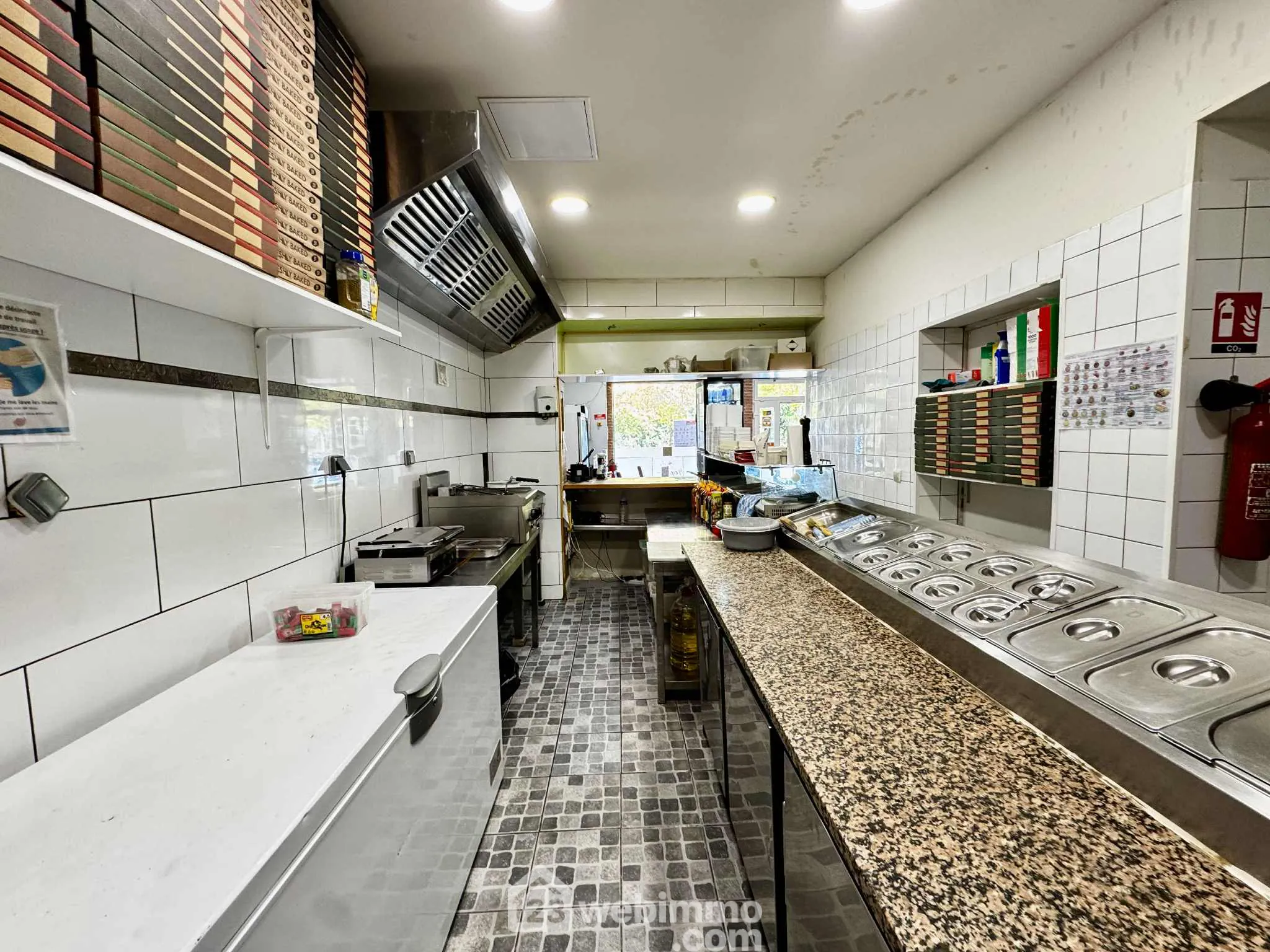 Fonds de commerce de pizzeria de 58 m² à Saint-Quentin à vendre 