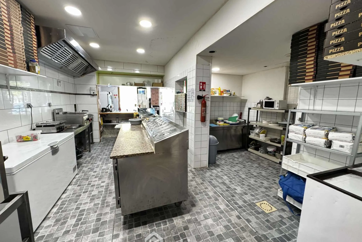 Fonds de commerce de pizzeria de 58 m² à Saint-Quentin à vendre 