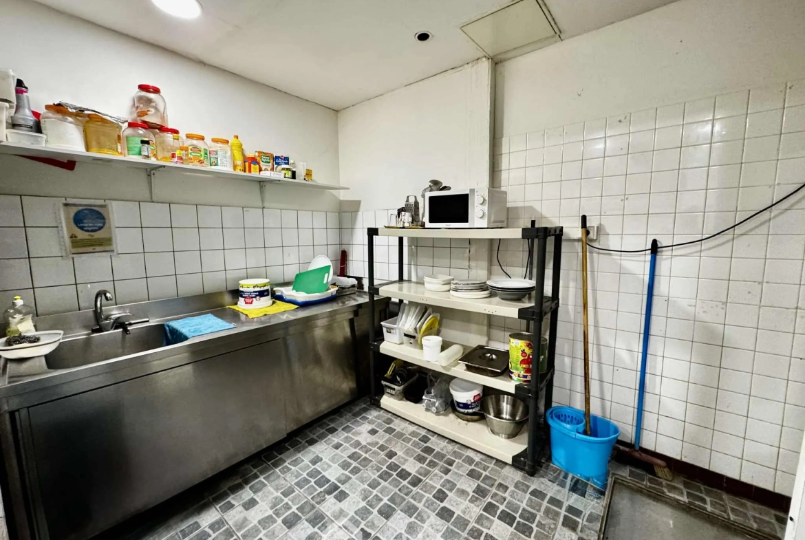 Fonds de commerce de pizzeria de 58 m² à Saint-Quentin à vendre 