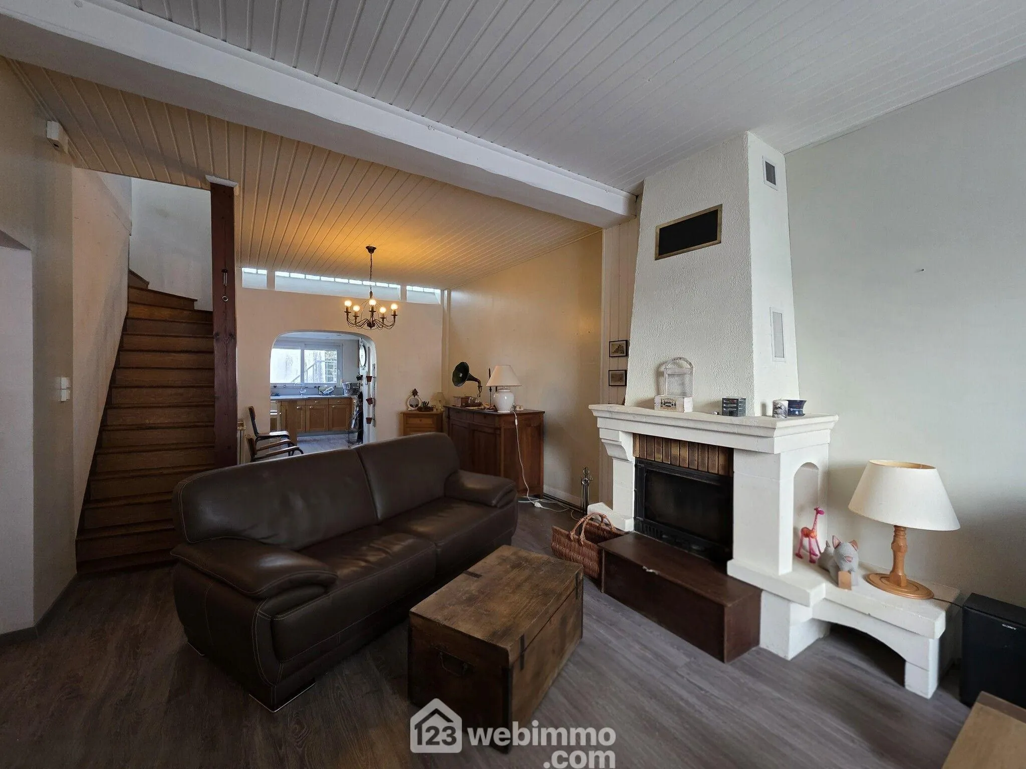 Maison à vendre de 128 m² à Saint-Quentin avec jardin et vue dégagée 