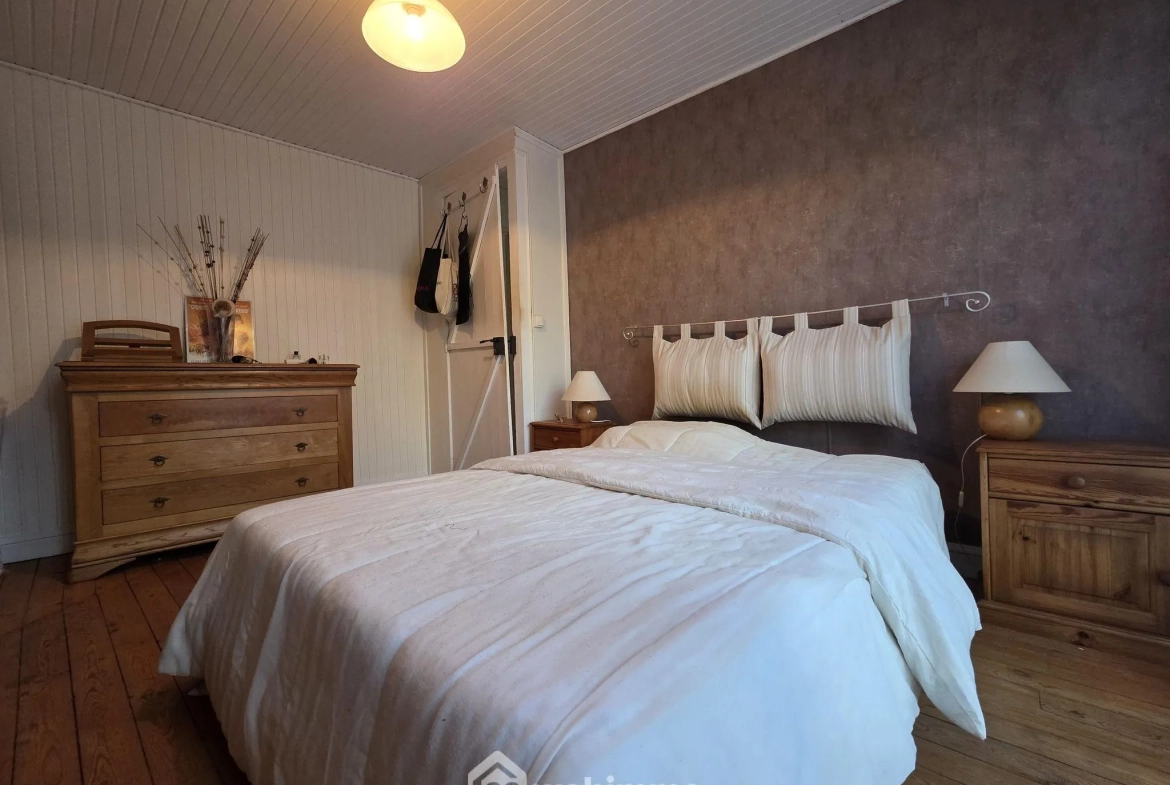 Maison à vendre de 128 m² à Saint-Quentin avec jardin et vue dégagée 