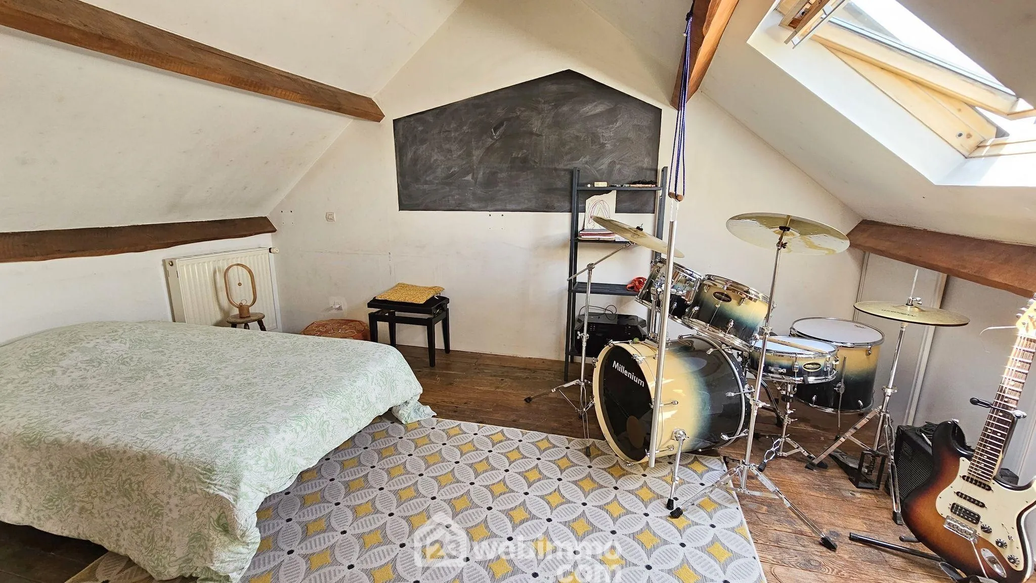 Maison en pierre de 120 m² avec garage et jardin à La Ferté-Alais 