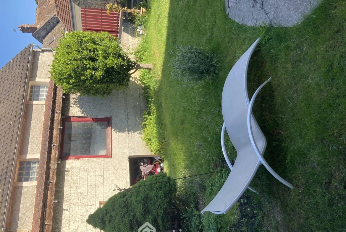 Maison en pierre de 120 m² avec garage et jardin à La Ferté-Alais 