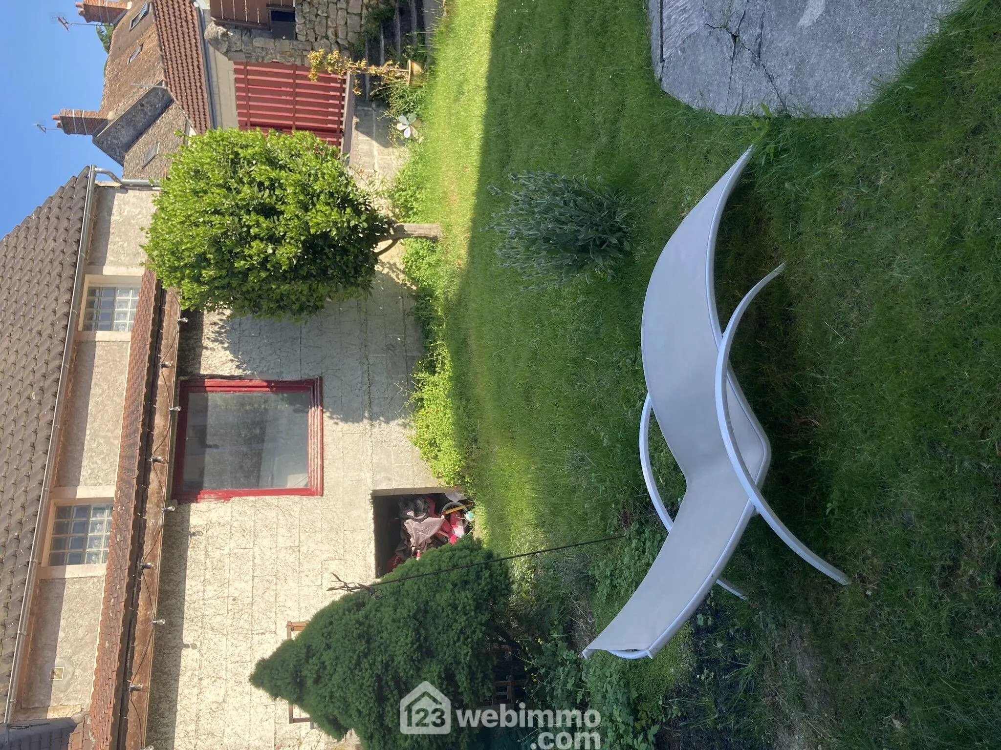 Maison en pierre de 120 m² avec garage et jardin à La Ferté-Alais 