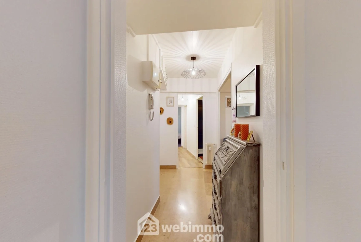 Bel Appartement de 58 m² à Noyon avec Balcon et Cave 