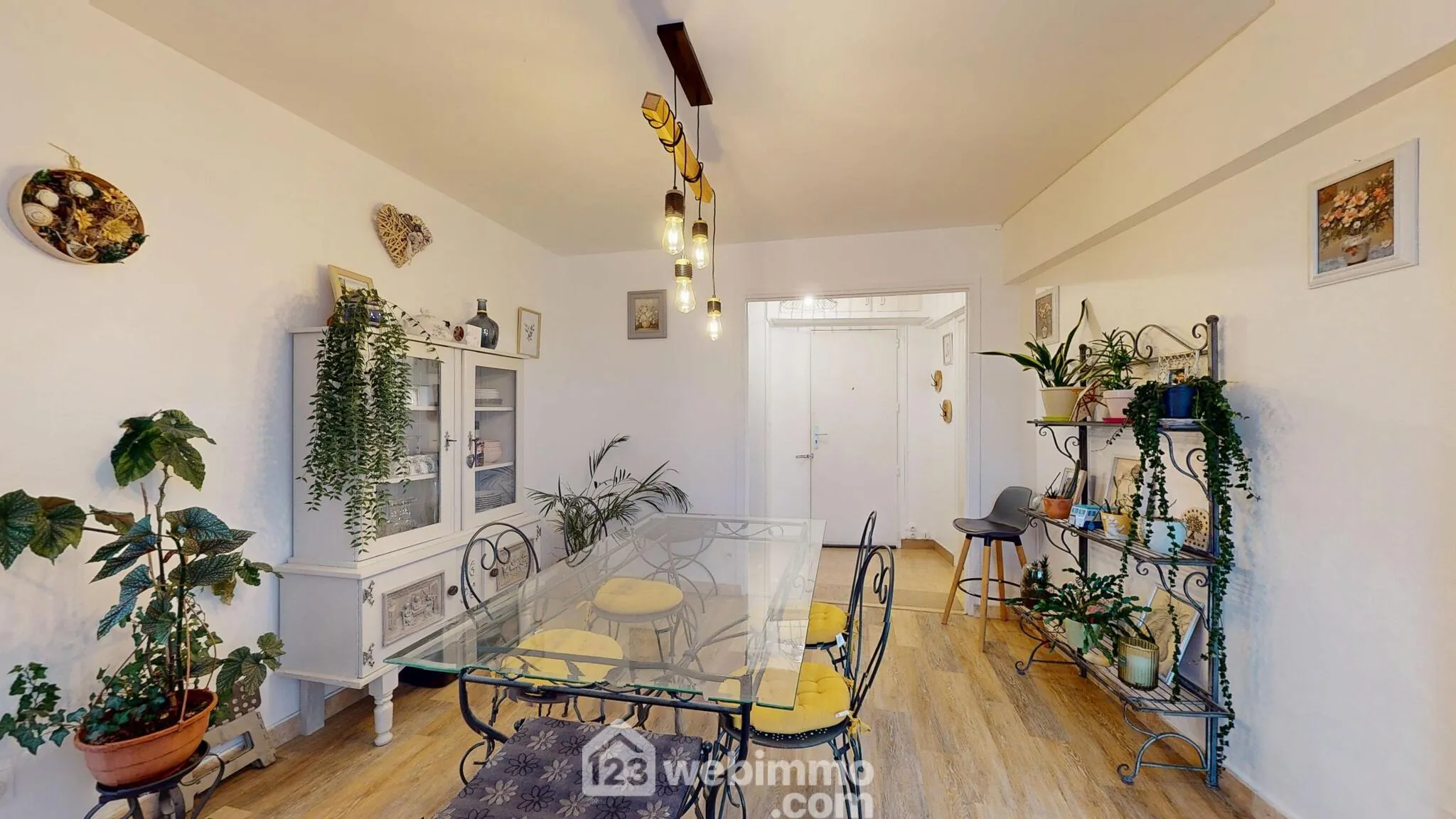 Bel Appartement de 58 m² à Noyon avec Balcon et Cave 