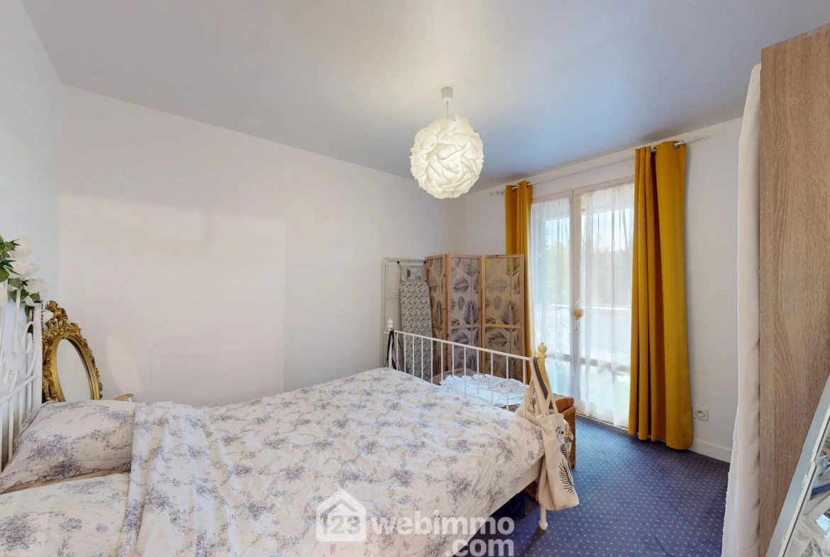 Bel Appartement de 58 m² à Noyon avec Balcon et Cave 
