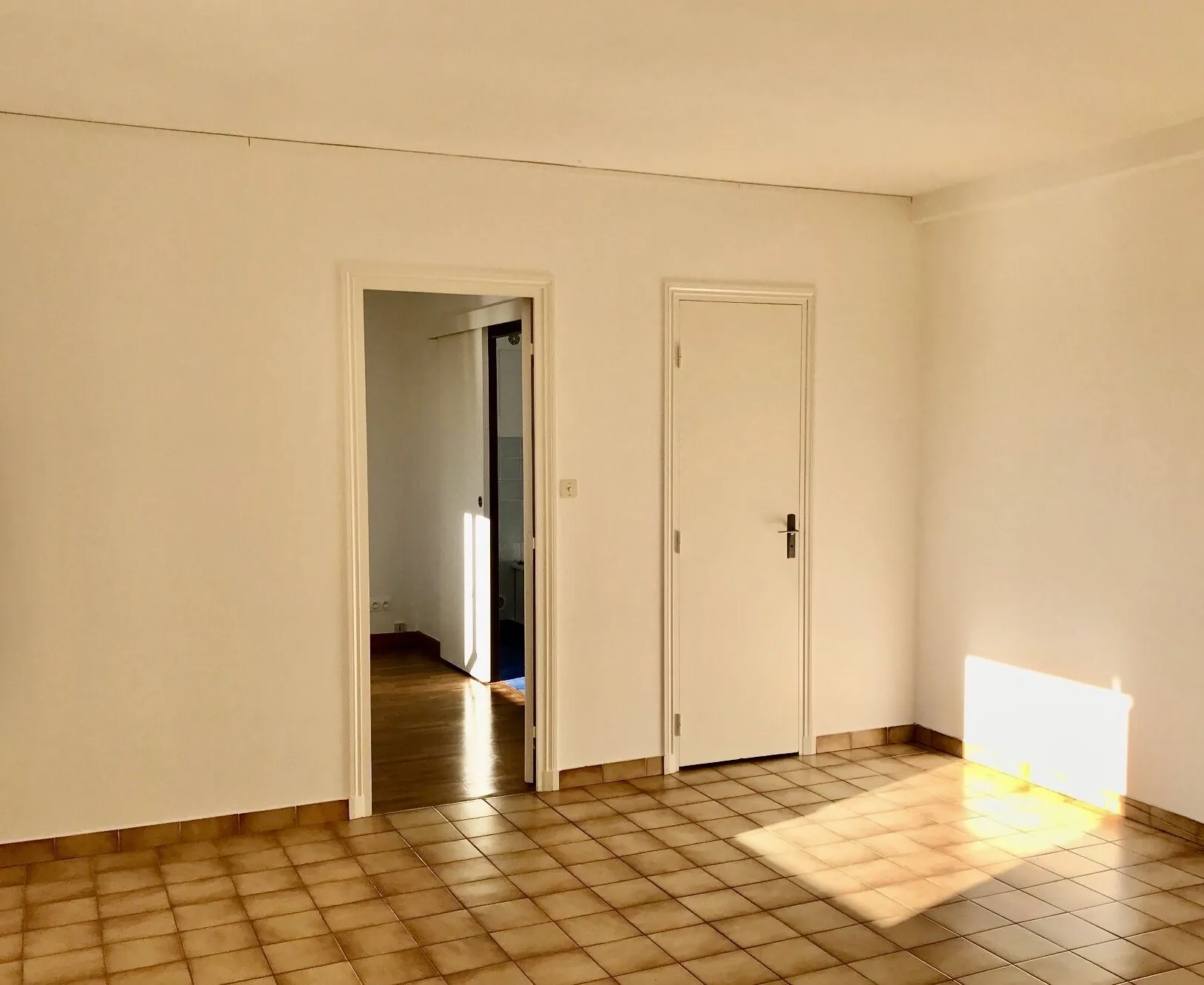 Appartement T2 avec jardin et grande luminosité à Charbonnières-les-Bains 
