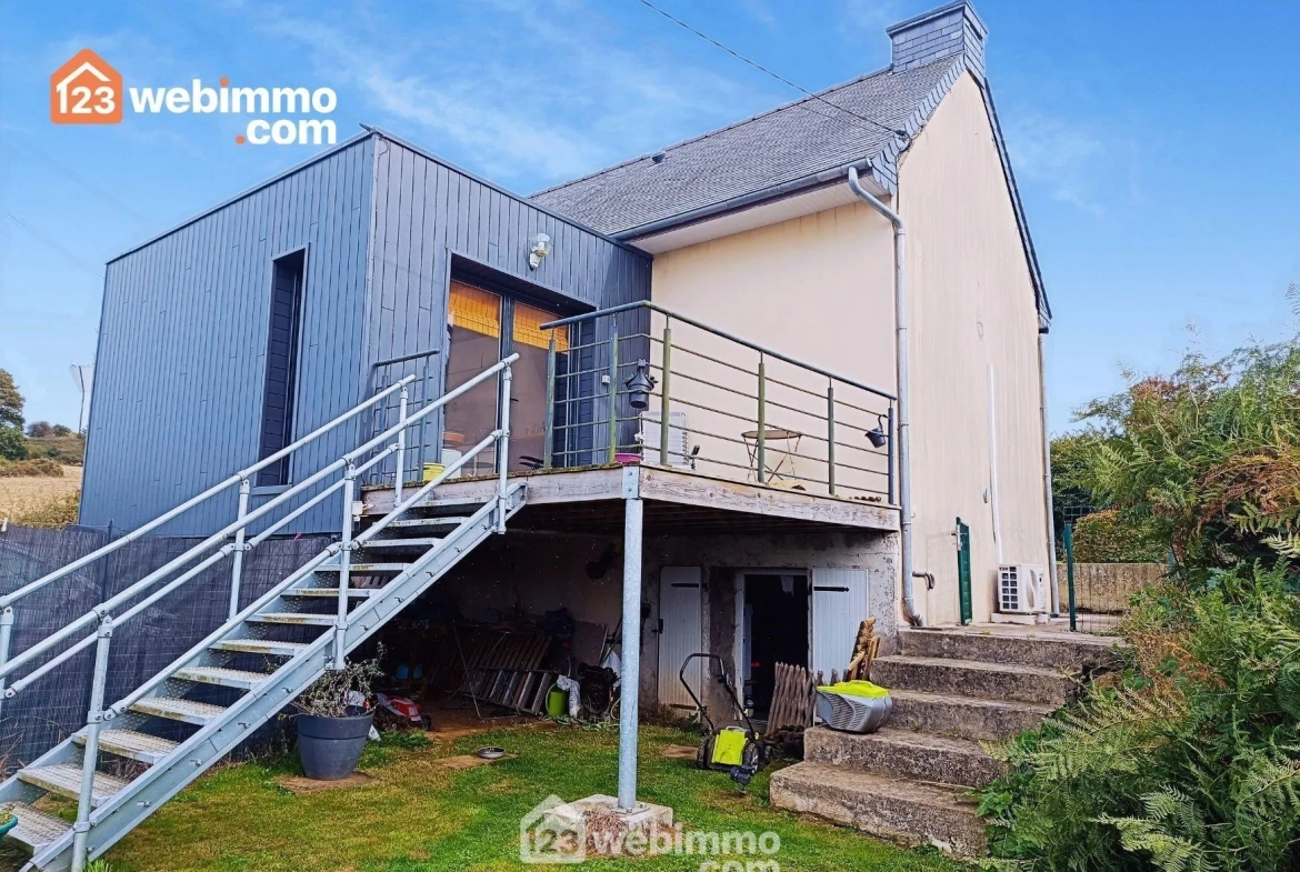 Maison lumineuse avec studio indépendant à Caouënnec-Lanvézéac en vente 