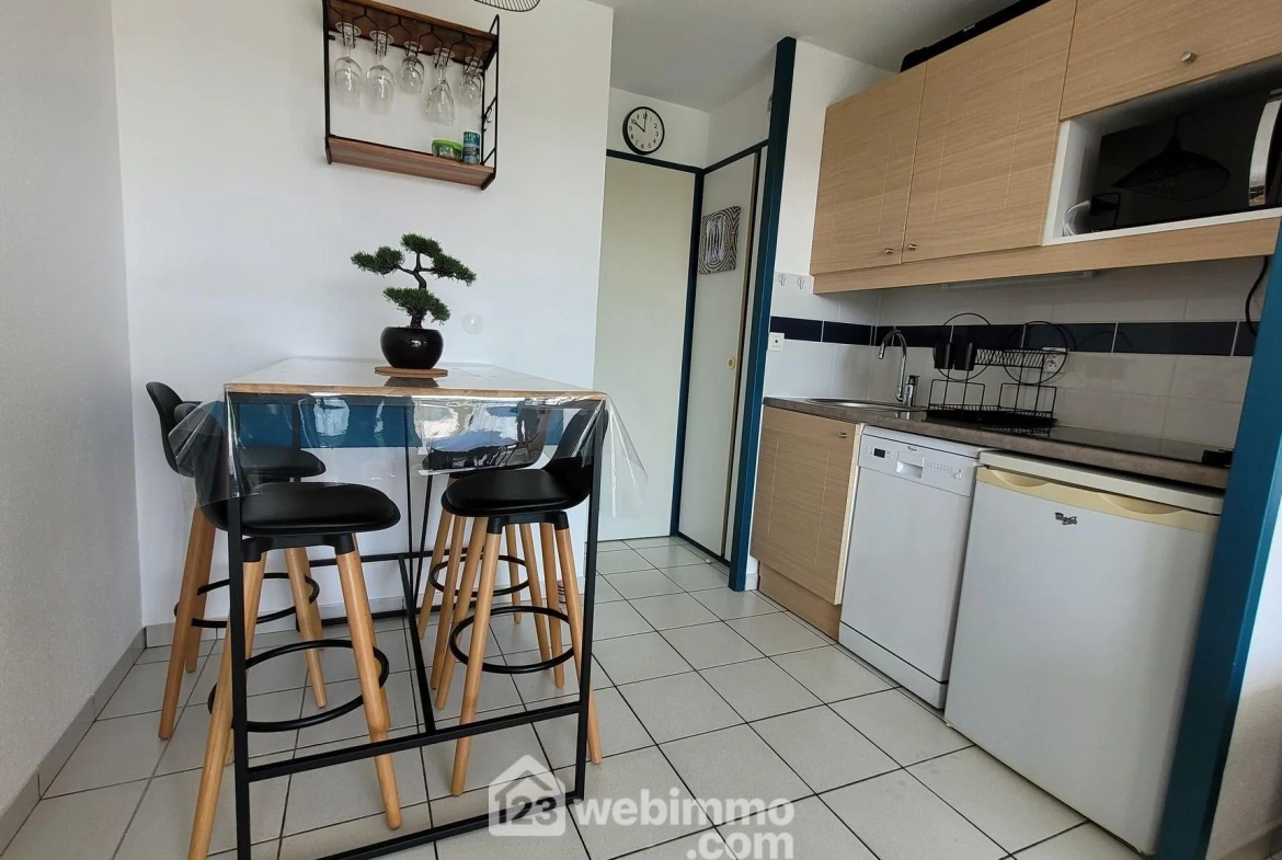 Studio rénové avec terrasse plein sud à Port Bourgenay, proche mer 